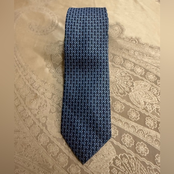 Salvatore Ferragamo Mens Blue Glasses Print Silk Tie - Picture 1 of 7